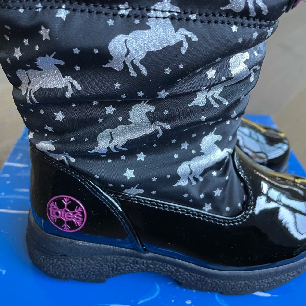 Totes Girl Unicorn Waterproof Snowboots - Picture 6 of 6